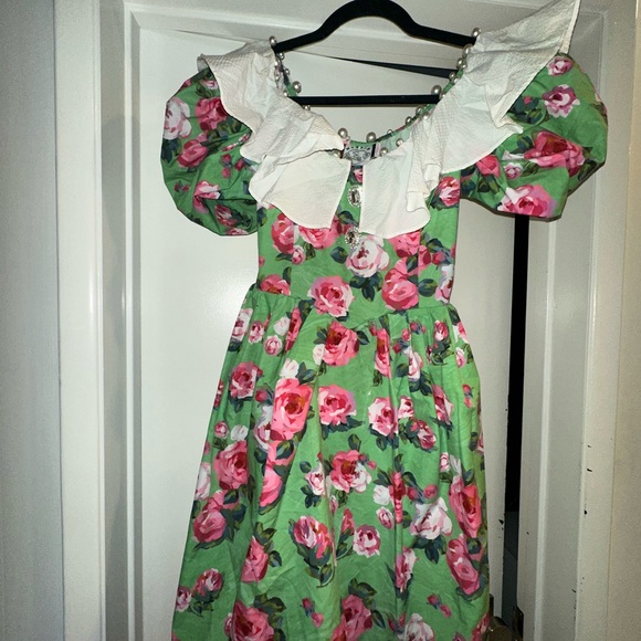 Mukzin Floral Puff Sleeve Dress with Ruffle Collar and pearls - Picture 6 of 8